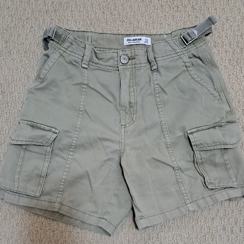 Pull&Bear Light Green Cargo Shorts, Durable Cotton Relaxed Fit, Size 0 Women's